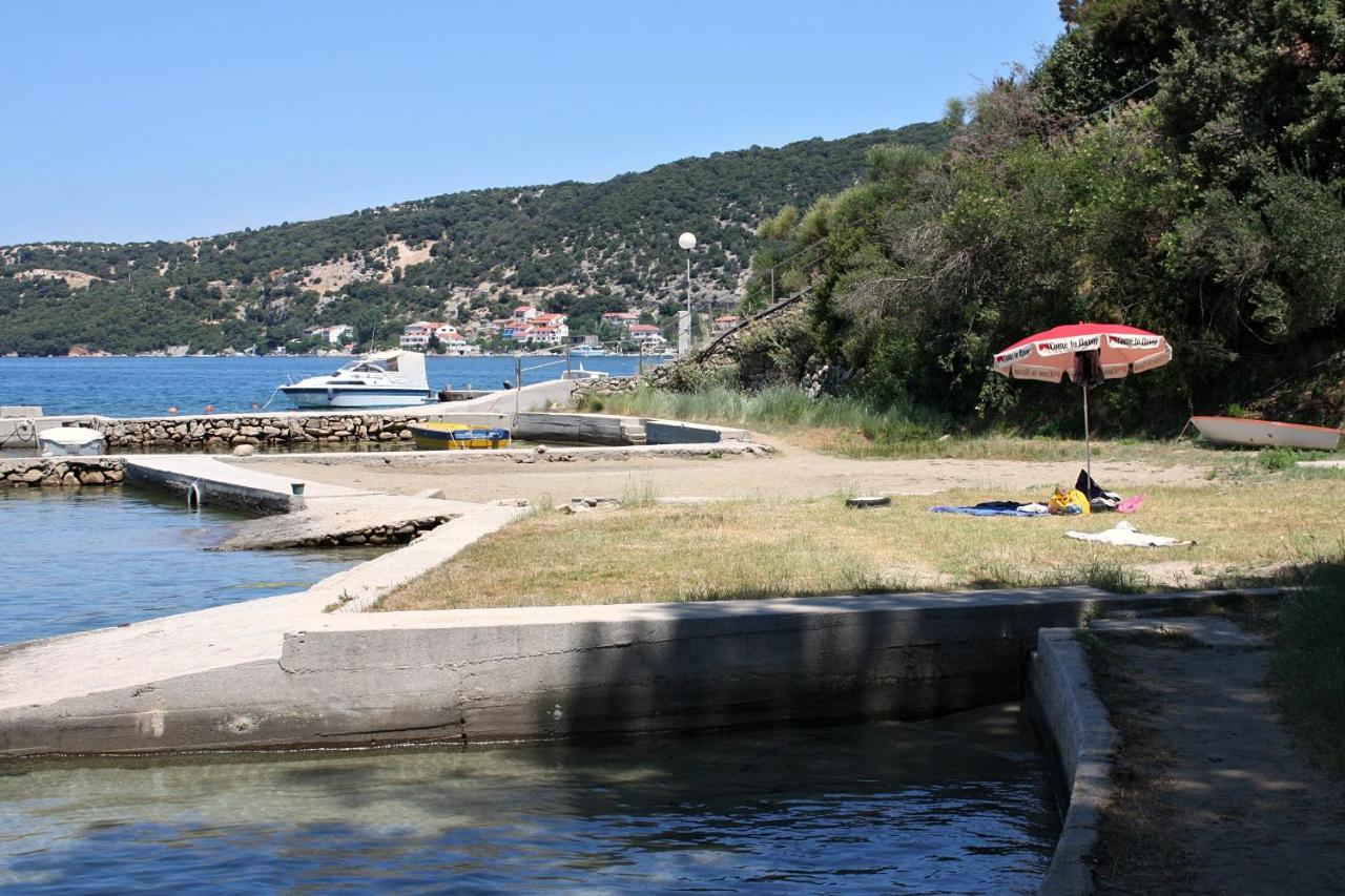 Apartment Supetarska Draga - Donja 2013B Extérieur photo