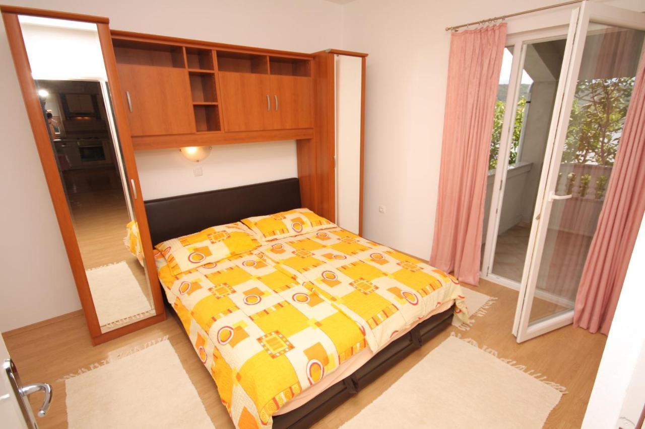 Apartment Supetarska Draga - Donja 2013B Extérieur photo